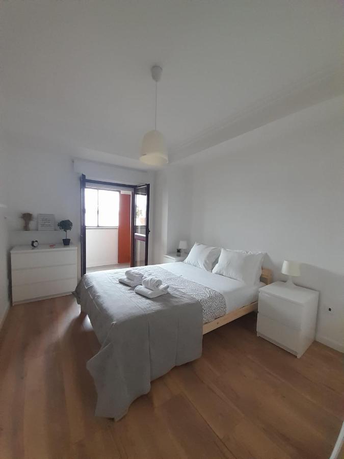 Amalia Rodrigues -Apartamento Com 3 Quartos Em Pleno Coracao De Ильяву Экстерьер фото