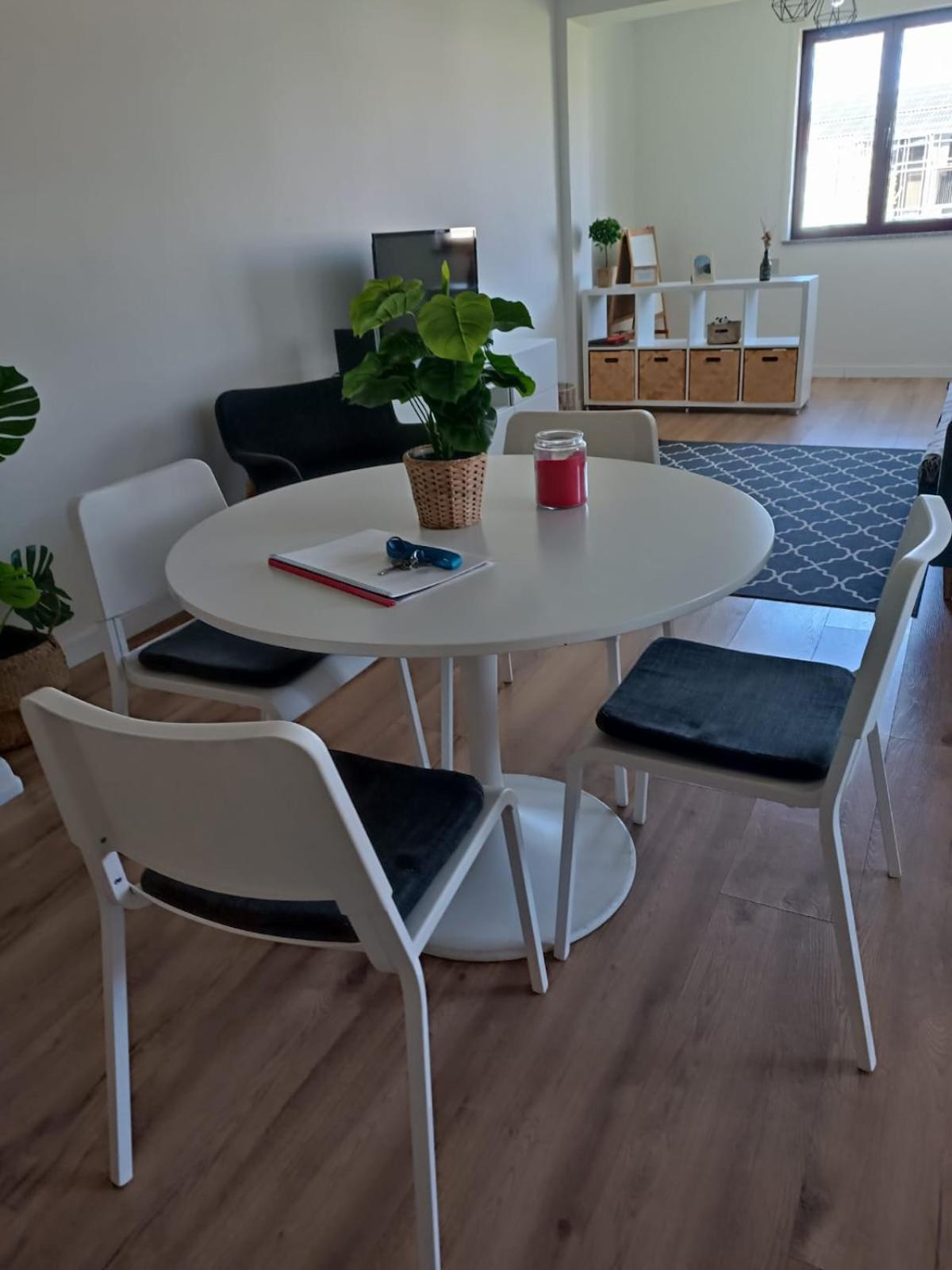 Amalia Rodrigues -Apartamento Com 3 Quartos Em Pleno Coracao De Ильяву Экстерьер фото